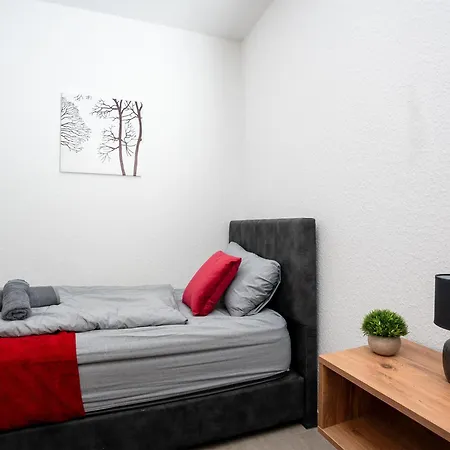 Apartmán Serviceroom24 - 4 In Recklinghausen Wlan - Smart-tv - 24-7 Check-in Und Kueche Herten (North Rhine-Westphalia)