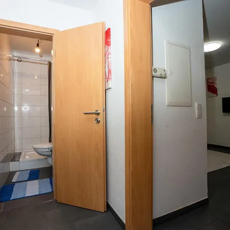Serviceroom24 - 4 In Recklinghausen Wlan - Smart-tv - 24-7 Check-in Und Kueche Apartmán *