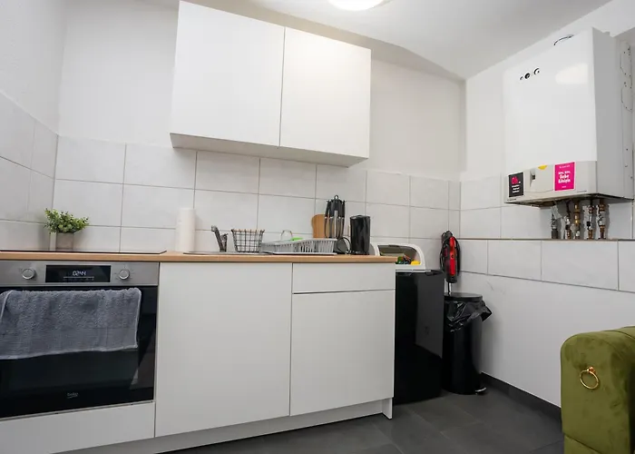 Serviceroom24 - 4 In Recklinghausen Wlan - Smart-tv - 24-7 Check-in Und Kueche * Herten (North Rhine-Westphalia)